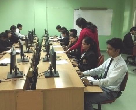 Moradabad Institute of Technology Labs photo 2
